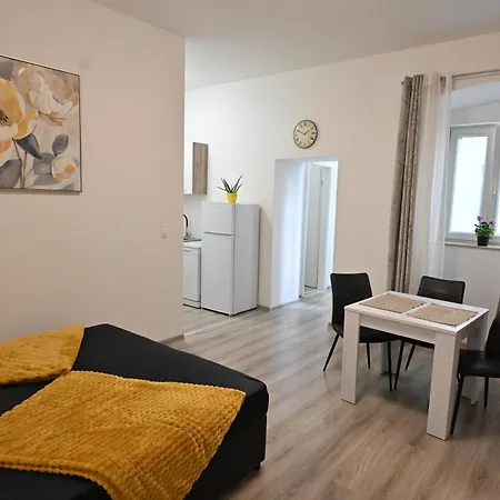 Apartamento Cathy 1 & Cathy 2 *